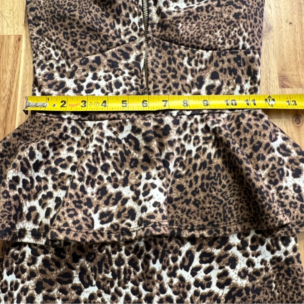 Charlotte Russe Leopard Print Peplum Strapless Bodycon Dress - Picture 6 of 7